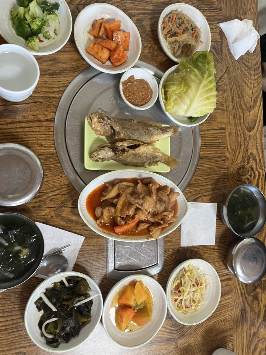 제육의습격 이미지