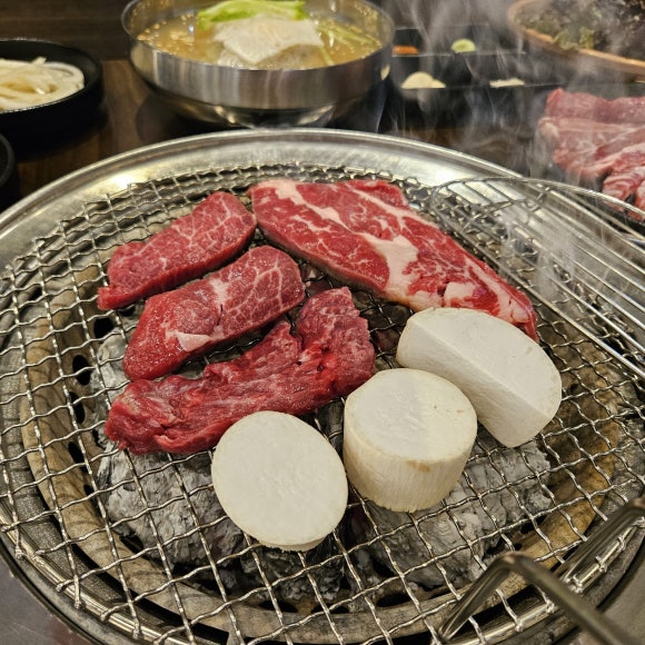 웃소 이미지