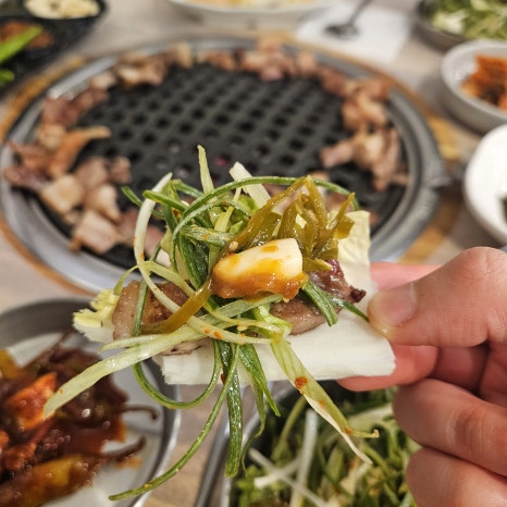 돈김해숯불뒷고기 이미지