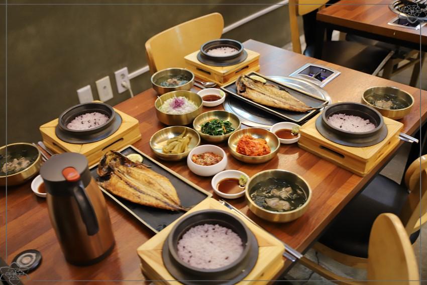 삼돌집 이미지