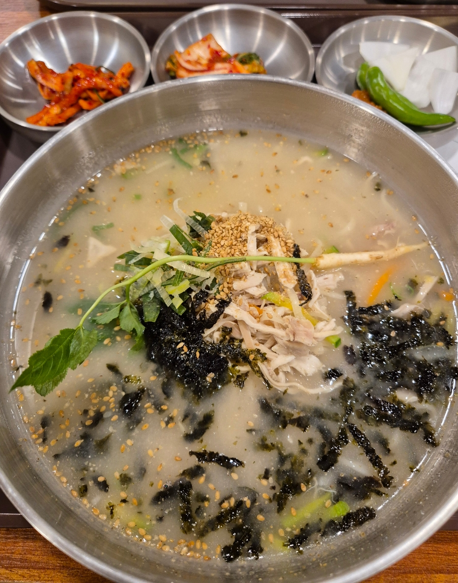포항닭칼국수 이미지