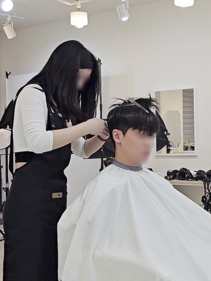 커트앤모어헤어커트학원 이미지