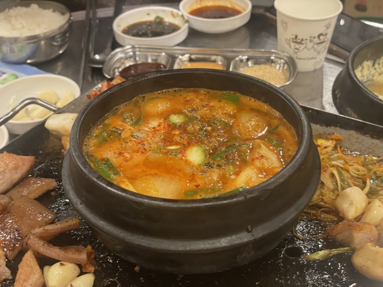 풍성한뒷고기 이미지