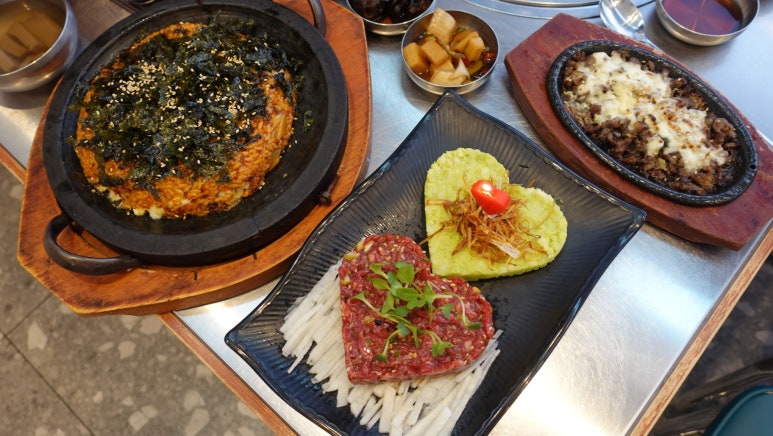 돌숯불갈비식당 이미지