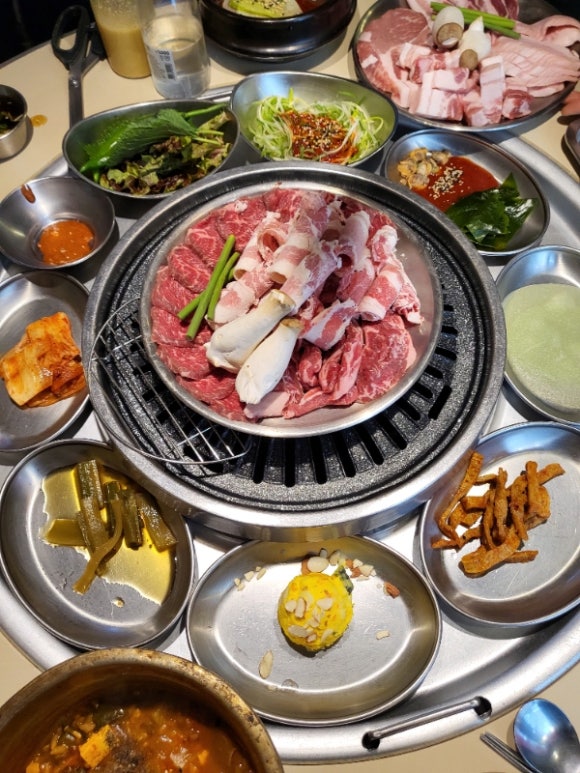 쟁반닭발 이미지