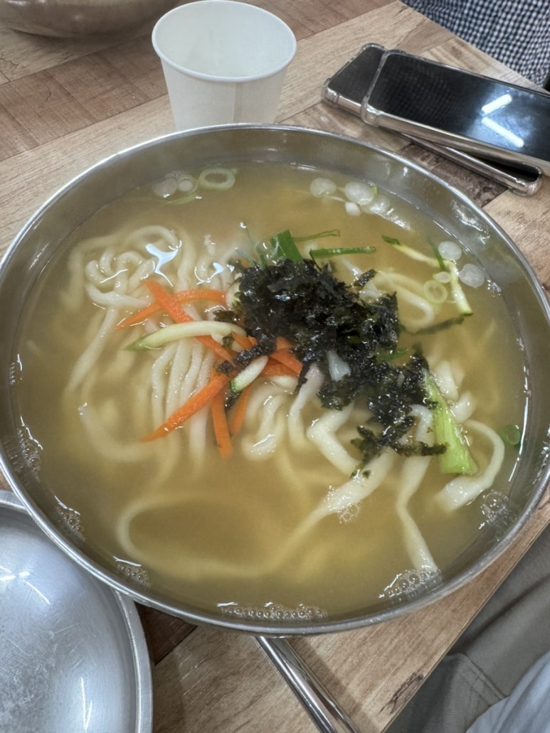 순봉홍두깨손칼국수 이미지