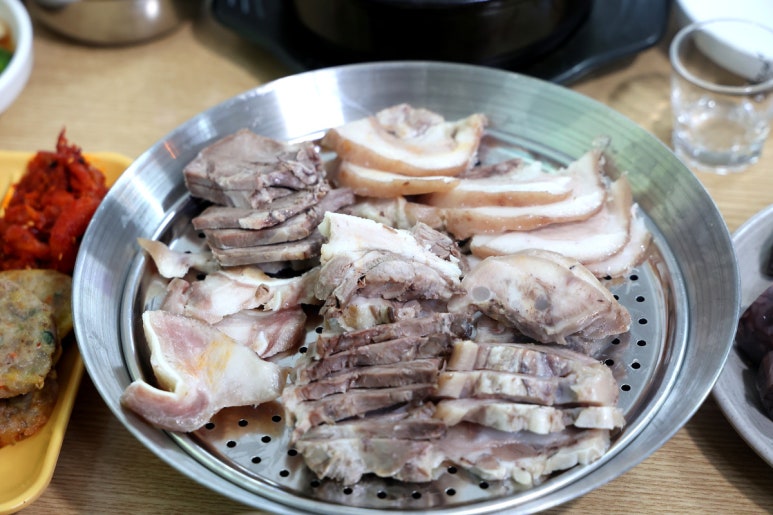 뚝배기순대국밥 이미지