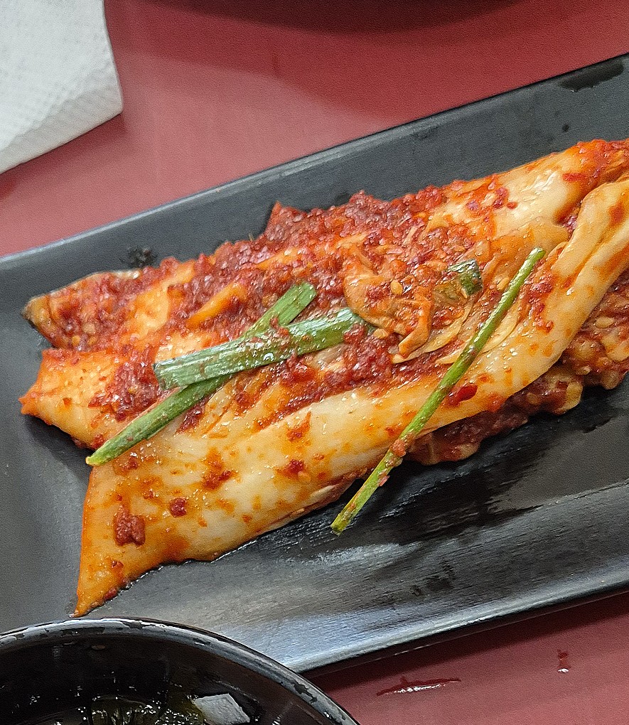 돌고래어묵 이미지