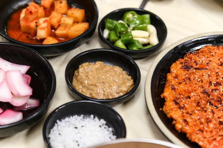 팔팔식당 이미지