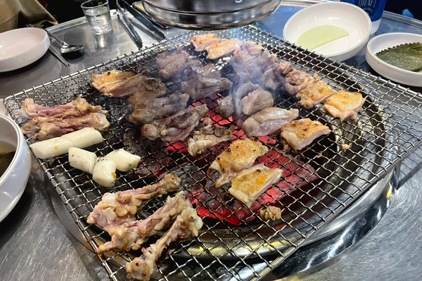 닭고집 숯불 닭갈비 이미지