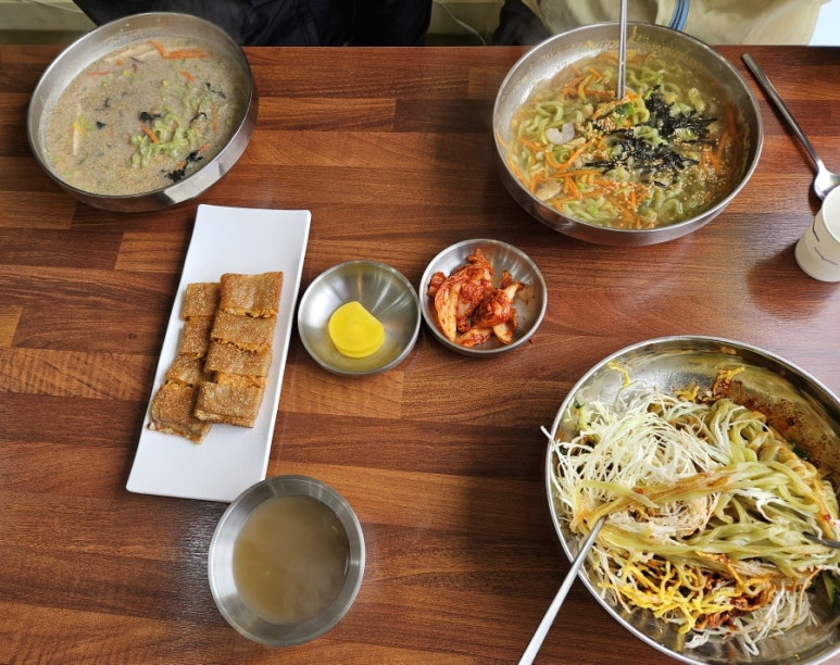 더알찬칼국수 이미지