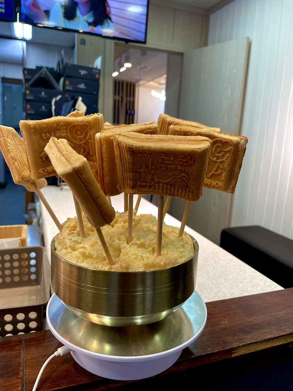 돈다발지폐빵 이미지