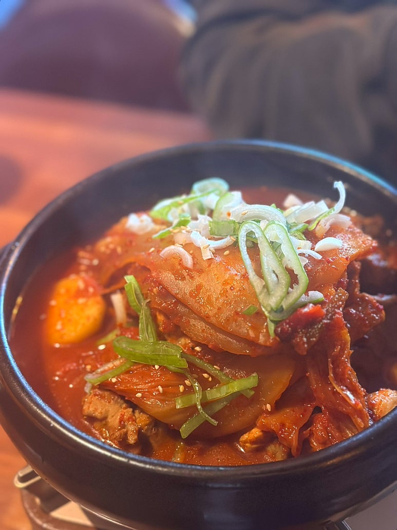 묵은지양푼갈비 이미지