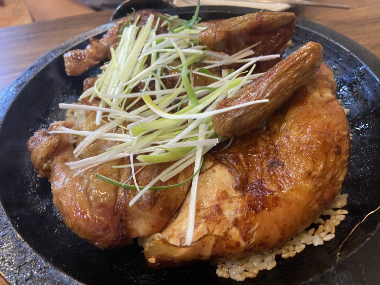 참나무숯불통닭 이미지