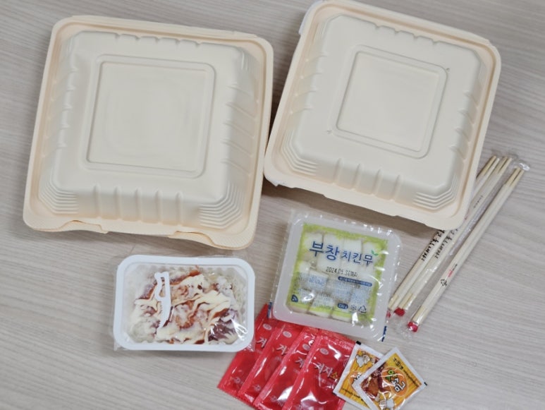 찹쌀품은 누룽지 통닭 이미지