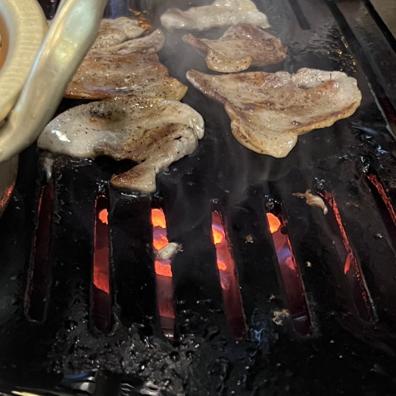 돼지네연탄구이 이미지