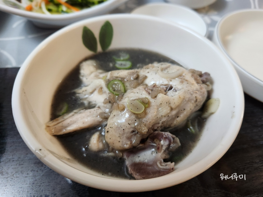 토종가흑임자삼계탕 이미지