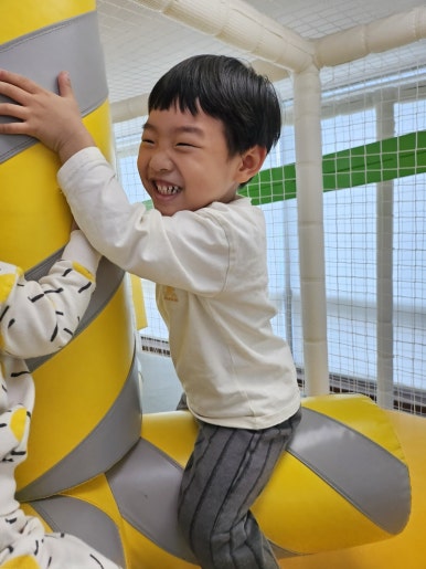 우리끼리키즈카페히어로마을 이미지