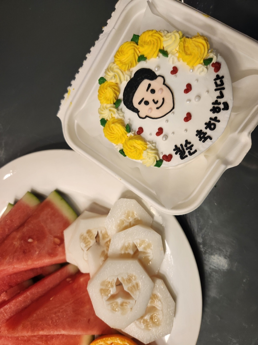 with my cake(위드 마이 케이크) 이미지