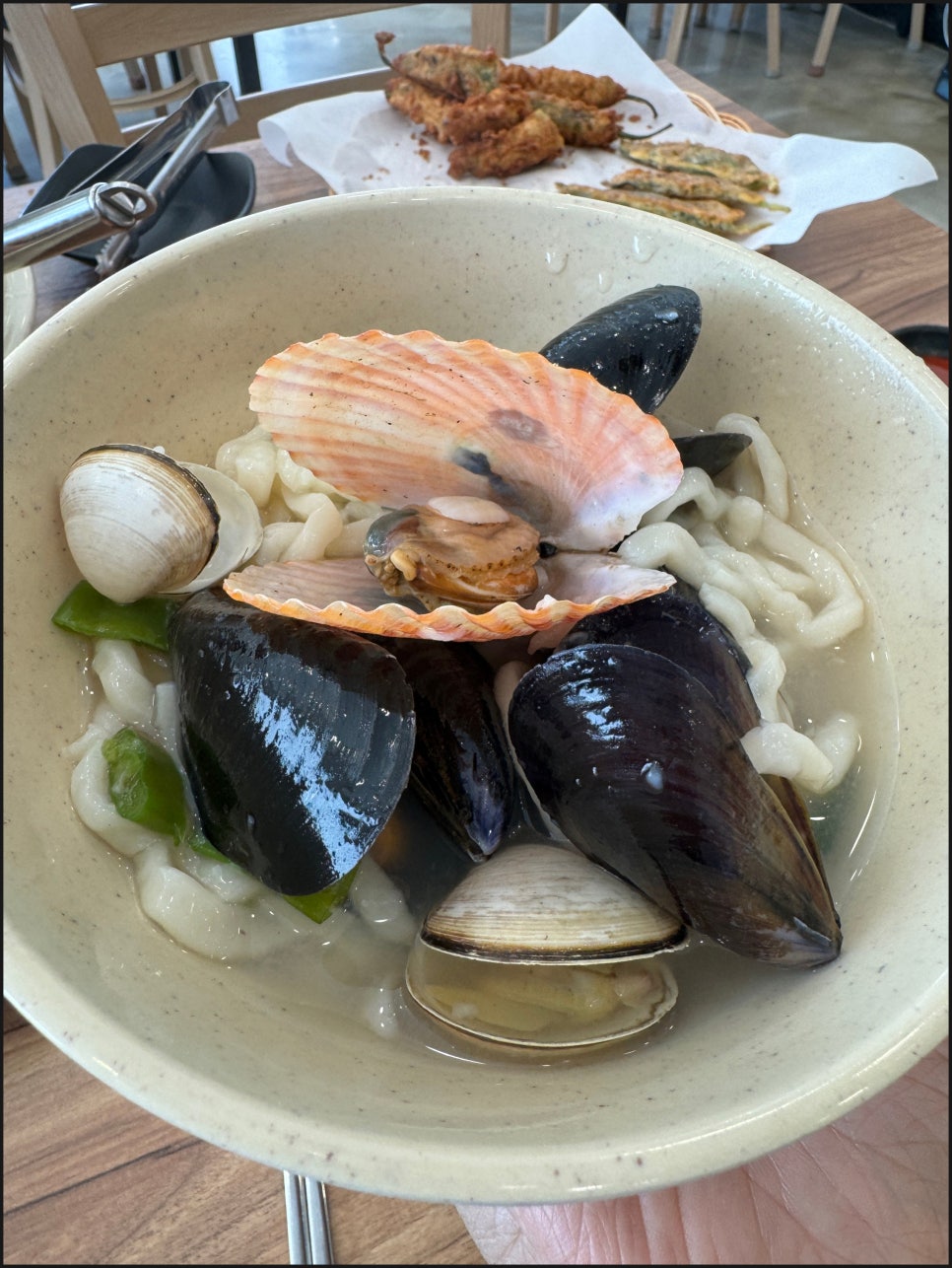 탑 해물 칼국수 이미지