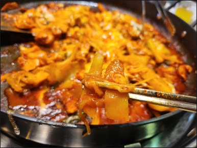 오투닭갈비 이미지