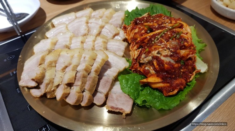 황금족발 이미지