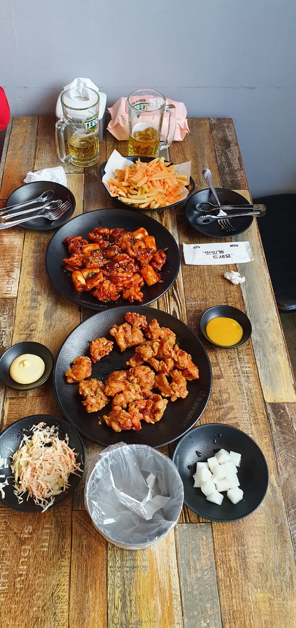 숯양두마리치킨 이미지