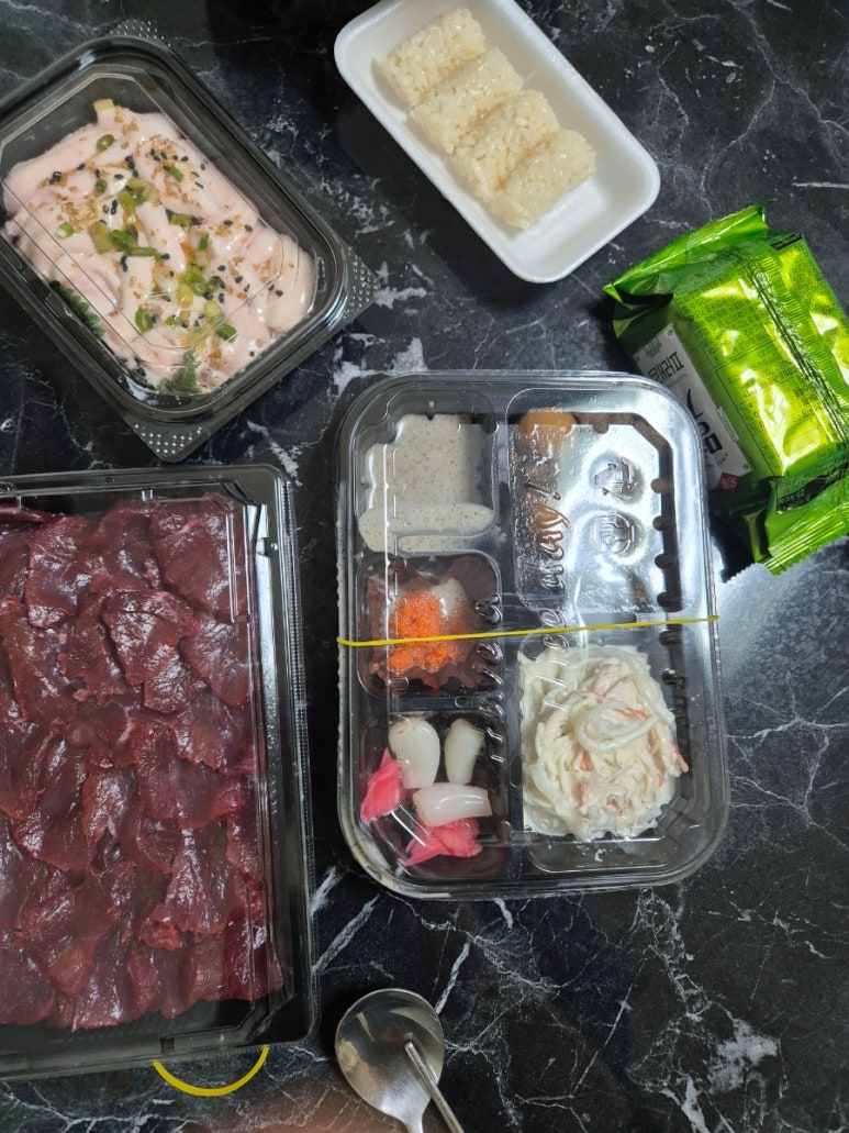 홍단육회뭉티기 이미지