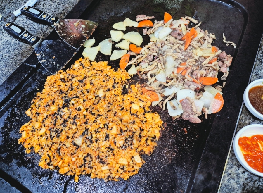 원삼골생오리돌구이 이미지