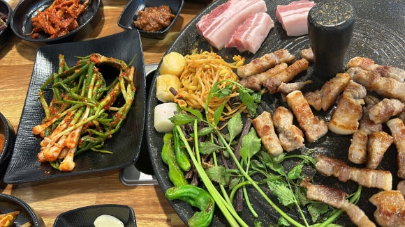 돼지가왔소 이미지