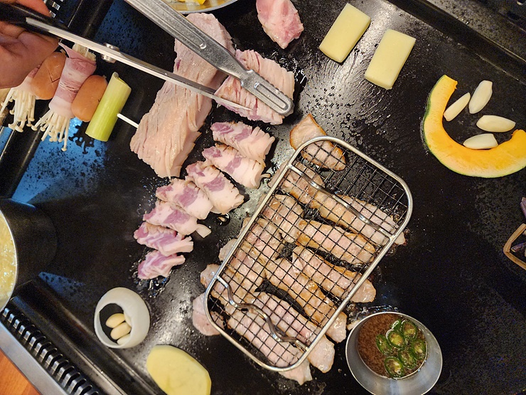 화돈화우김해 이미지