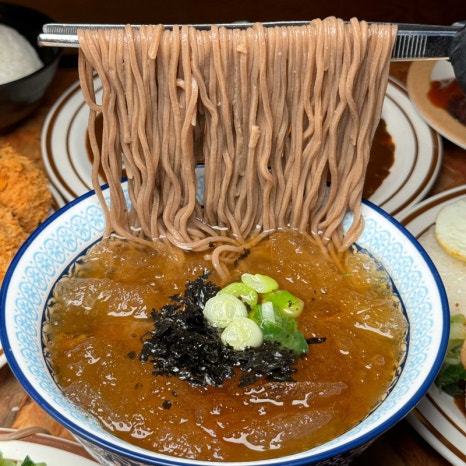 정성카츠 이미지