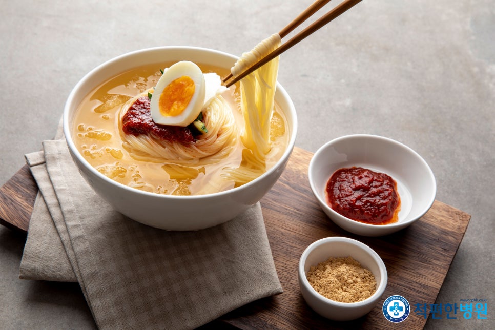3.8밀면 이미지