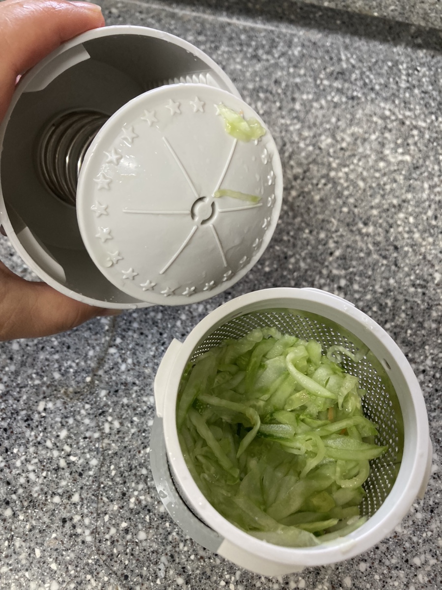 뚠뚠김밥 이미지