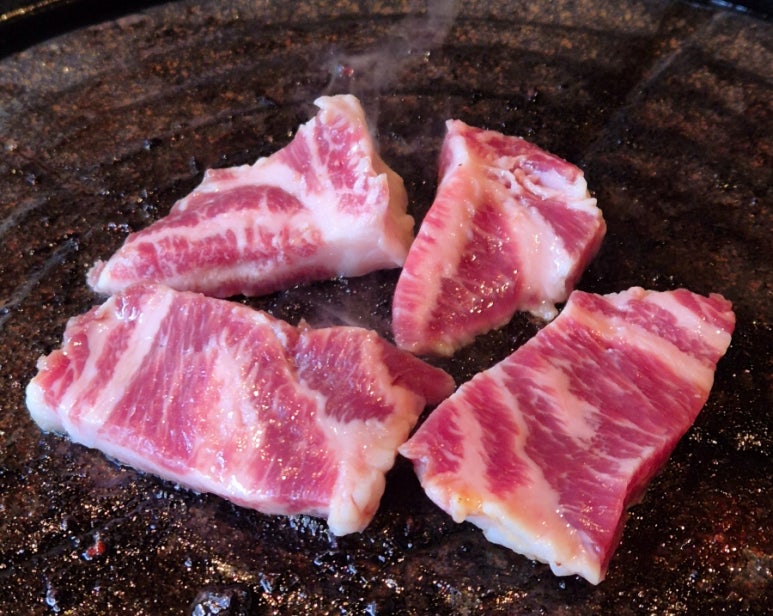 73명품도야지 이미지