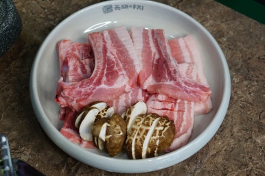 용삼겹 이미지