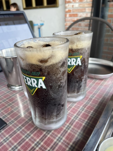 꼬모치킨 이미지