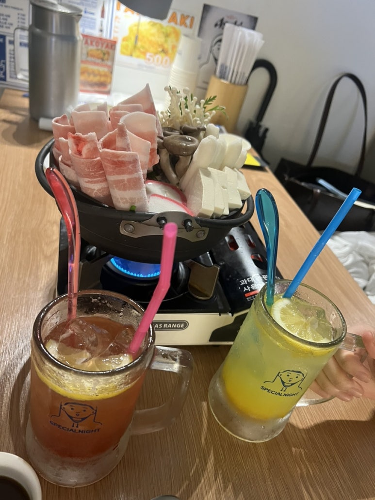 스페샬나잇트시리단길점 이미지