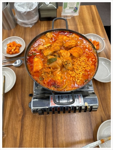 풍년닭도리탕 신촌직영점 이미지