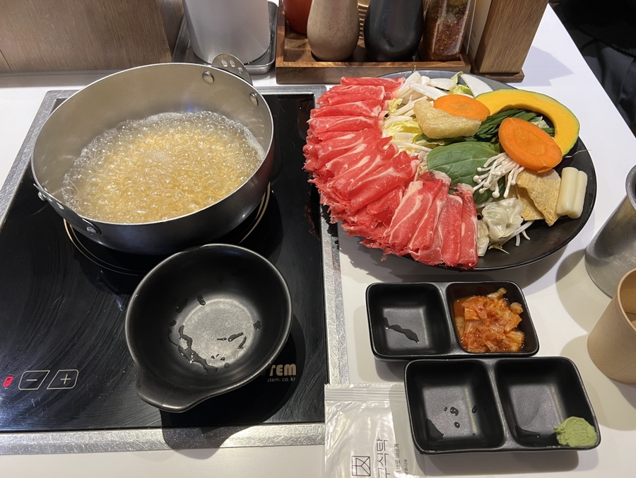 스구식탁 이미지