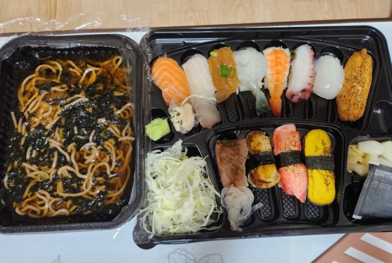 초밥싸롱 이미지