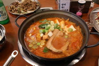 백채김치찌개 봉담2지구점 이미지