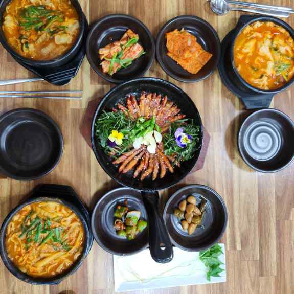 어탕맛칼국수 이미지
