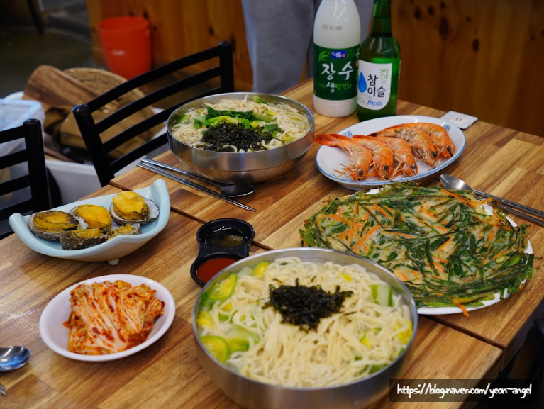유명손칼국수 이미지