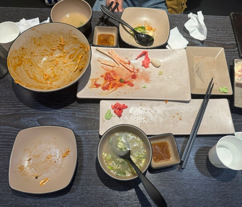 육회바른연어상 이미지