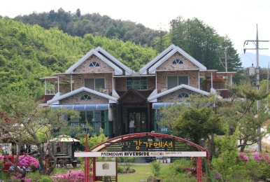 평창강가에서 이미지