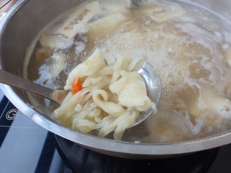 어머나칼국수 이미지