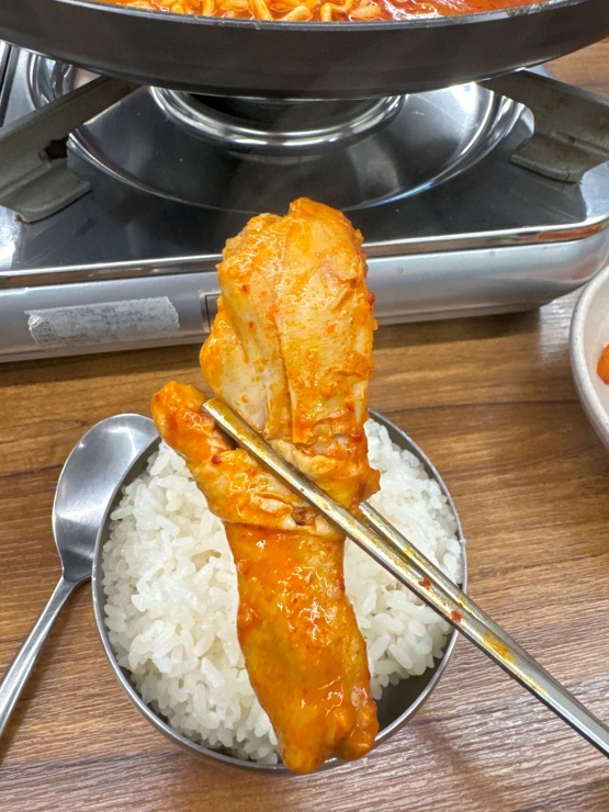 풍년닭도리탕 신촌직영점 이미지