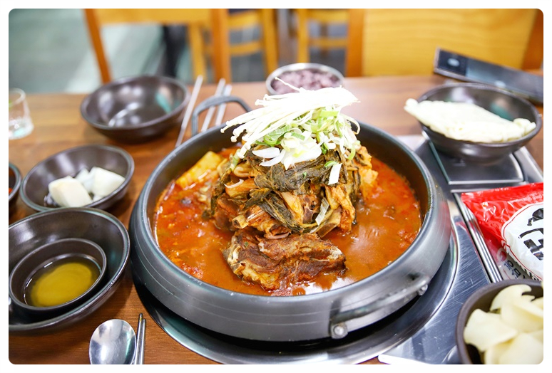 새벽감자탕 당곡역점 이미지