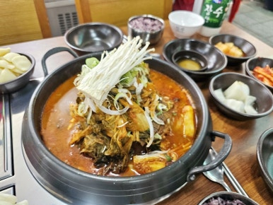 새벽감자탕 당곡역점 이미지